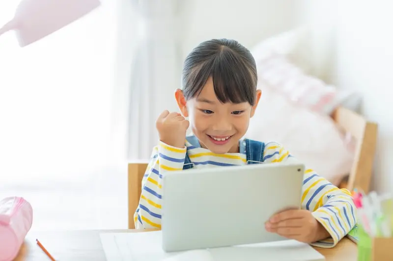 暗唱・音読から一人読みへ